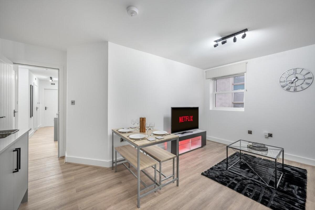 Appartement Stunning Stratford Retreat Free Parking Wifi Londen