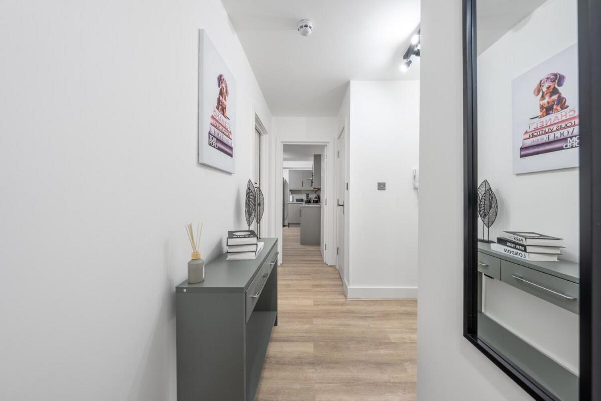 Appartement Stunning Stratford Retreat Free Parking Wifi Londen